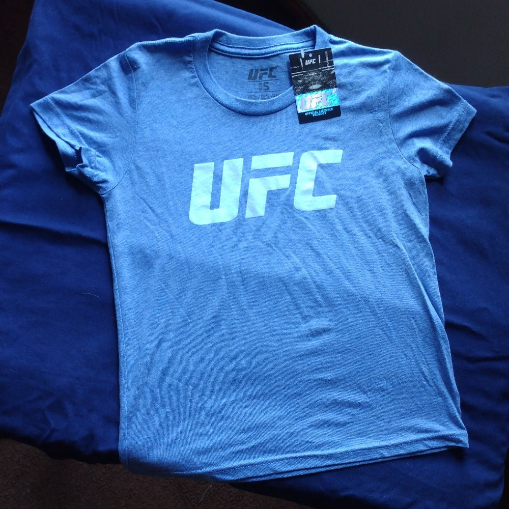 UFC t shirt